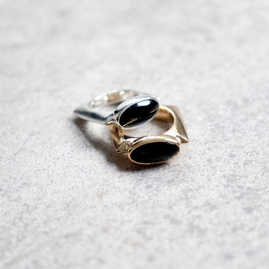 square at stone ring  / onyx