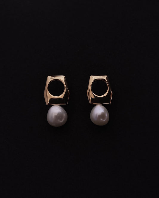 ARCHI H pearl pierce GOLD